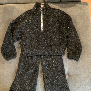 EUC Justice Sport Black w/Silver Threading Zip Up Shirt Pants Size 5/6